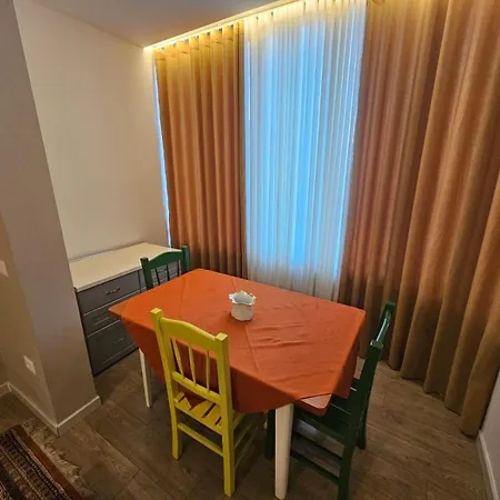 Apartamento My 3 Zogu Zi *