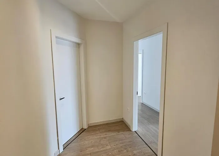 Apartamento My 3 Zogu Zi *